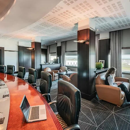 Mercure Paris Cdg Airport & Convention 4*