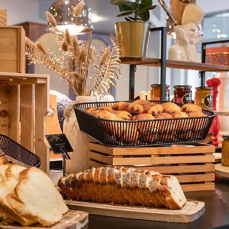 Mercure Paris Cdg Airport & Convention 4*