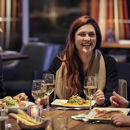 Hotel Mercure Paris Cdg Airport & Convention 4*